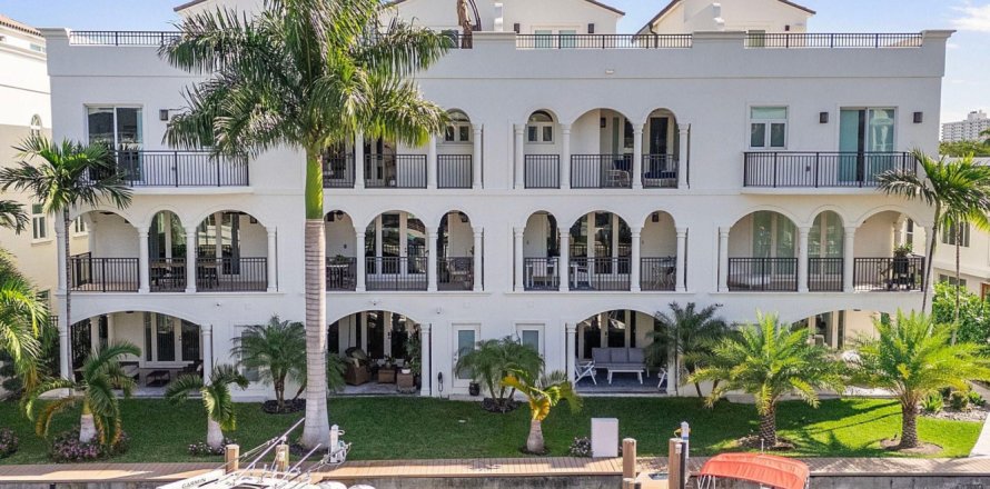 Touwnhouse à Fort Lauderdale, Floride 4 chambres, 319.96 m2 № 1047865