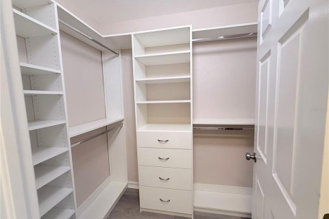 Touwnhouse à louer à Largo, Floride: 2 chambres, 125.42 m2 № 2106903 - photo 13