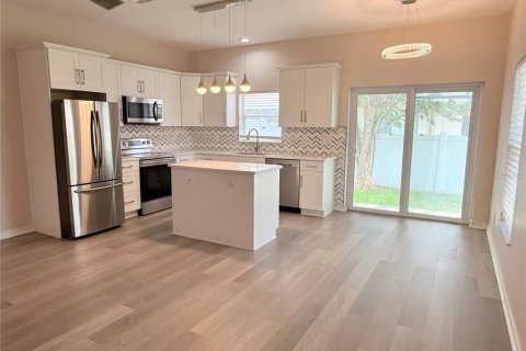 Touwnhouse à louer à Largo, Floride: 2 chambres, 125.42 m2 № 2106903 - photo 7