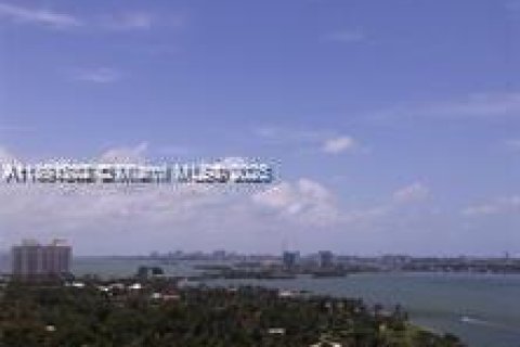 Condo in Miami, Florida, 1 bedroom  № 1945414 - photo 15
