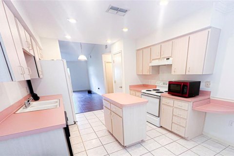 Casa en alquiler en Lakeland, Florida, 2 dormitorios, 129.78 m2 № 1908853 - foto 4