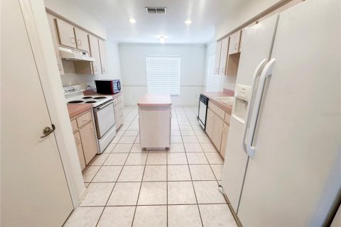 Casa en alquiler en Lakeland, Florida, 2 dormitorios, 129.78 m2 № 1908853 - foto 5
