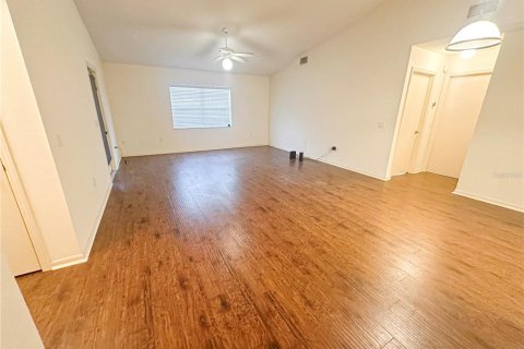 Casa en alquiler en Lakeland, Florida, 2 dormitorios, 129.78 m2 № 1908853 - foto 3