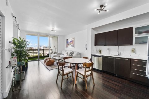 Copropriété à louer à Miami, Floride: 1 chambre, 69.4 m2 № 2048192 - photo 4