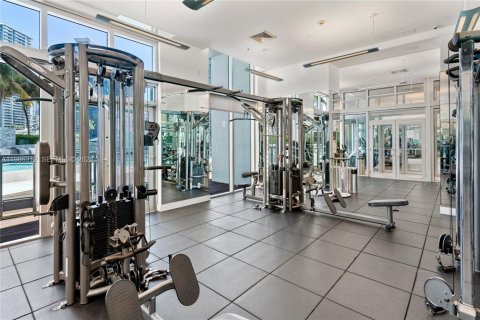 Copropriété à louer à Miami, Floride: 1 chambre, 69.4 m2 № 2048192 - photo 17