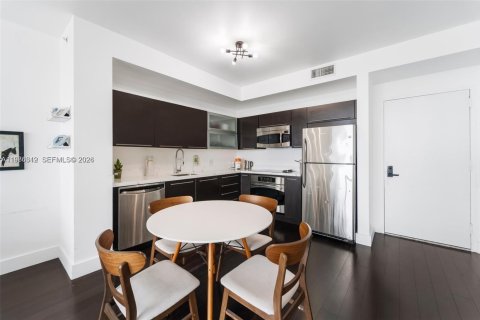 Copropriété à louer à Miami, Floride: 1 chambre, 69.4 m2 № 2048192 - photo 5