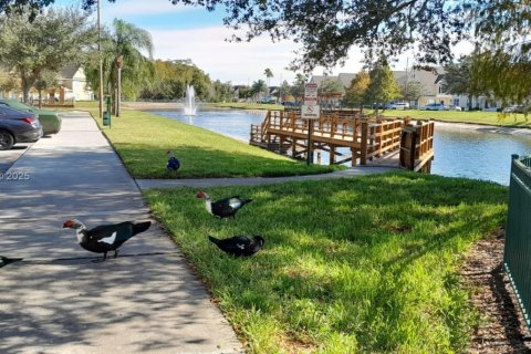 Casa en venta en Kissimmee, Florida, 4 dormitorios № 1852003 - foto 13