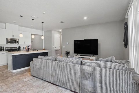 House in Haines City, Florida 3 bedrooms, 133.5 sq.m. № 2393698 - photo 8