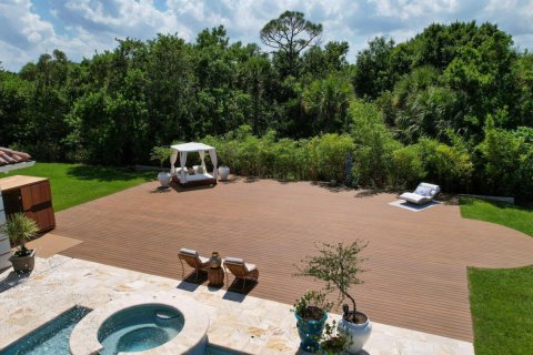 House in Vero Beach, Florida 4 bedrooms, 433.02 sq.m. № 2146075 - photo 6