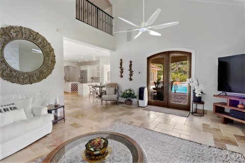 House in Vero Beach, Florida 4 bedrooms, 433.02 sq.m. № 2146075 - photo 30