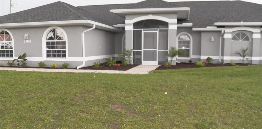 Villa ou maison à Port Charlotte, Floride 3 chambres, 189.89 m2 № 1783161