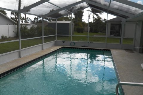 Villa ou maison à vendre à Port Charlotte, Floride: 3 chambres, 189.89 m2 № 1783161 - photo 10
