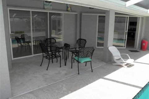 Villa ou maison à vendre à Port Charlotte, Floride: 3 chambres, 189.89 m2 № 1783161 - photo 14