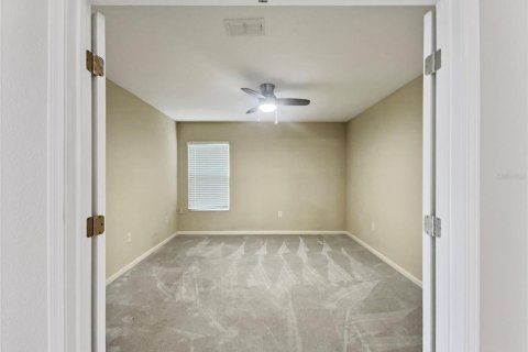 House in Palm Coast, Florida 4 bedrooms, 219.53 sq.m. № 1684792 - photo 13