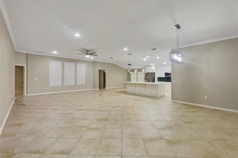 House in Palm Coast, Florida 4 bedrooms, 219.53 sq.m. № 1684792 - photo 3