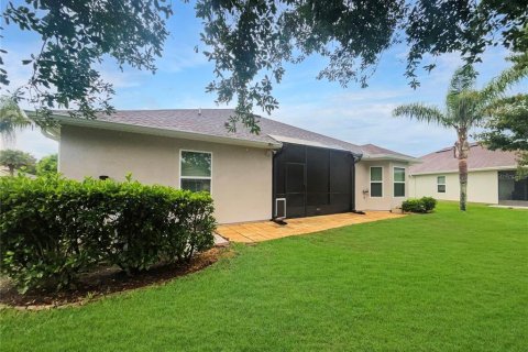 House in Palm Coast, Florida 4 bedrooms, 219.53 sq.m. № 1684792 - photo 8