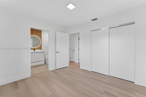 Купить виллу или дом в Майами-Гарденс, Флорида 3 спальни, 104.52м2, № 2060993 - фото 15