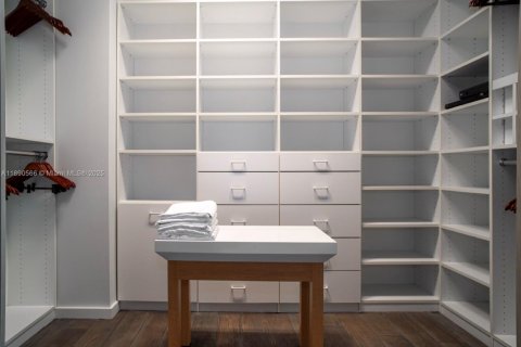 Condo in Miami, Florida, 3 bedrooms  № 1943642 - photo 14