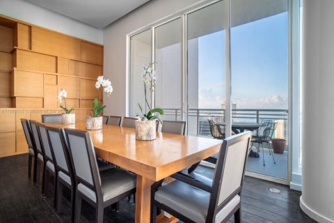 Condo in Miami, Florida, 3 bedrooms  № 1943642 - photo 6
