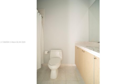 Condo in Miami, Florida, 3 bedrooms  № 1943642 - photo 20
