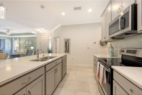 House in Bradenton, Florida 2 bedrooms, 151.15 sq.m. № 1854005 - photo 13