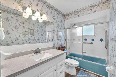 House in Brandon, Florida 3 bedrooms, 178.37 sq.m. № 2277890 - photo 30