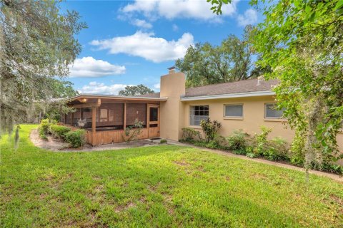 House in Brandon, Florida 3 bedrooms, 178.37 sq.m. № 2277890 - photo 9