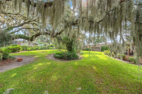 House in Brandon, Florida 3 bedrooms, 178.37 sq.m. № 2277890 - photo 8