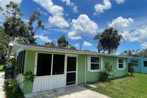 Casa en venta en Englewood, Florida, 1 dormitorio, 89.84 m2 № 1910369 - foto 2