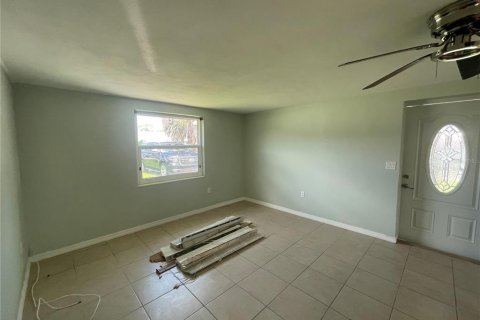 Casa en venta en Englewood, Florida, 1 dormitorio, 89.84 m2 № 1910369 - foto 4