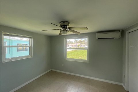 Casa en venta en Englewood, Florida, 1 dormitorio, 89.84 m2 № 1910369 - foto 8