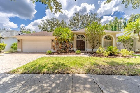 Casa en venta en Tampa, Florida, 3 dormitorios, 182.55 m2 № 1918381 - foto 1