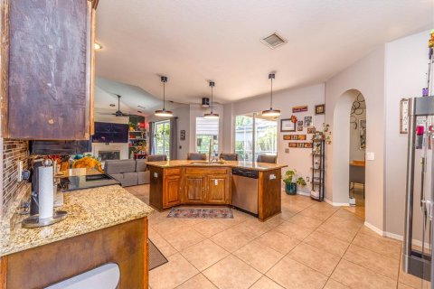 Casa en venta en Tampa, Florida, 3 dormitorios, 182.55 m2 № 1918381 - foto 5