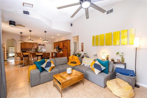 Casa en venta en Tampa, Florida, 3 dormitorios, 182.55 m2 № 1918381 - foto 3