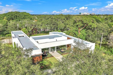 Villa ou maison à vendre à Miami, Floride: 5 chambres № 1991236 - photo 8