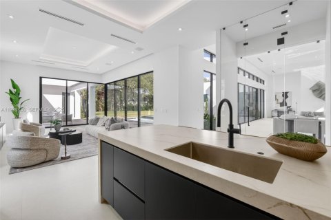 Villa ou maison à vendre à Miami, Floride: 5 chambres № 1991236 - photo 22