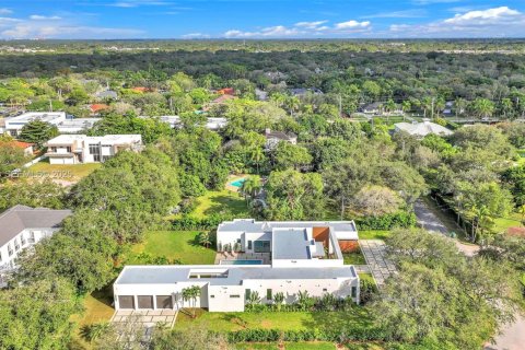 Villa ou maison à vendre à Miami, Floride: 5 chambres № 1991236 - photo 9