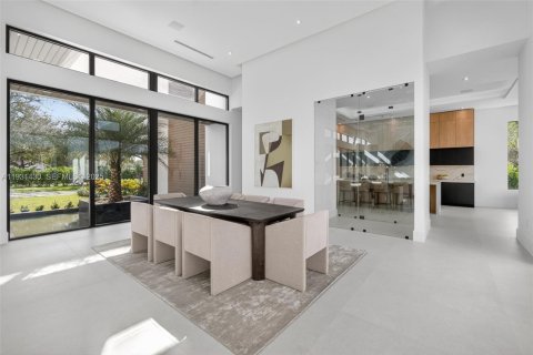 Villa ou maison à vendre à Miami, Floride: 5 chambres № 1991236 - photo 15