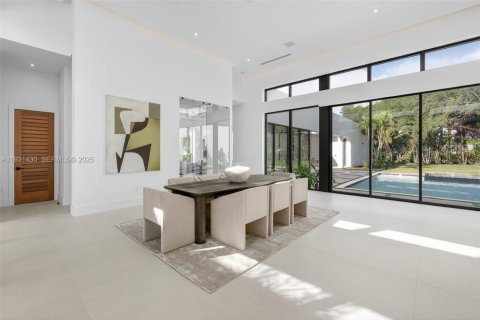 Villa ou maison à vendre à Miami, Floride: 5 chambres № 1991236 - photo 14