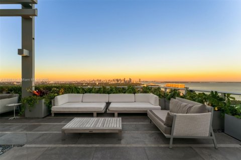Copropriété à vendre à Miami, Floride: 5 chambres, 655.98 m2 № 1964892 - photo 16
