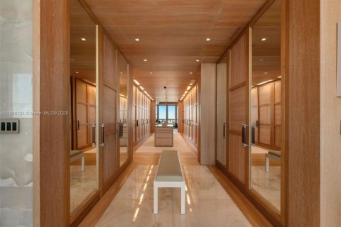 Copropriété à vendre à Miami, Floride: 5 chambres, 655.98 m2 № 1964892 - photo 9