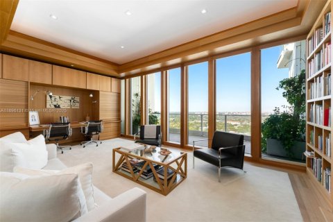 Copropriété à vendre à Miami, Floride: 5 chambres, 655.98 m2 № 1964892 - photo 14