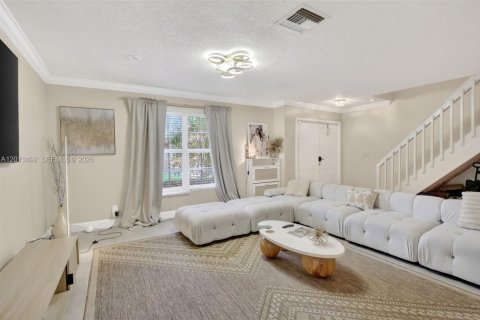 Adosado en alquiler en Sunrise, Florida, 3 dormitorios, 148.27 m2 № 2077815 - foto 9