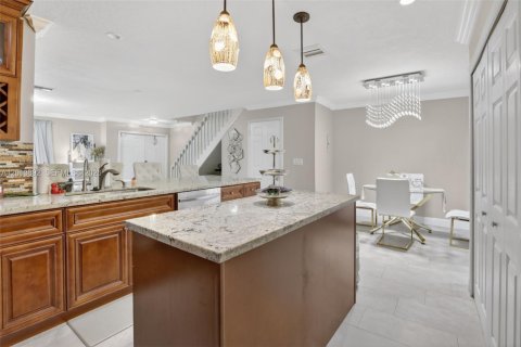 Adosado en alquiler en Sunrise, Florida, 3 dormitorios, 148.27 m2 № 2077815 - foto 18