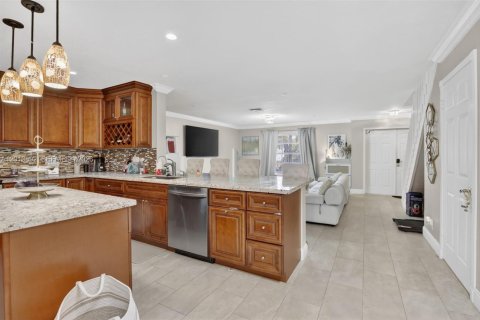 Adosado en alquiler en Sunrise, Florida, 3 dormitorios, 148.27 m2 № 2077815 - foto 15