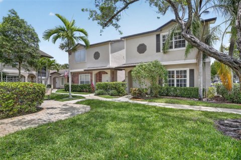 Adosado en alquiler en Sunrise, Florida, 3 dormitorios, 148.27 m2 № 2077815 - foto 5