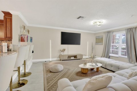 Adosado en alquiler en Sunrise, Florida, 3 dormitorios, 148.27 m2 № 2077815 - foto 11