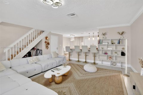 Adosado en alquiler en Sunrise, Florida, 3 dormitorios, 148.27 m2 № 2077815 - foto 8