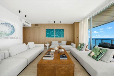 Condo in Miami Beach, Florida, 4 bedrooms  № 1984487 - photo 14