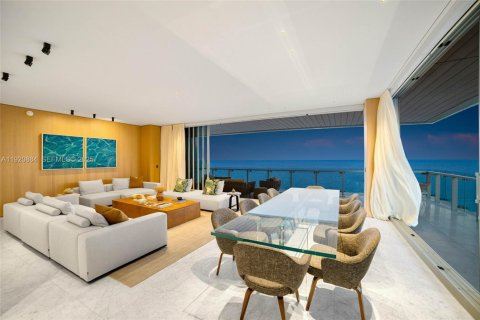 Condo in Miami Beach, Florida, 4 bedrooms  № 1984487 - photo 3